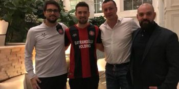 Artur Sobiech z golem w 